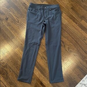 Men’s Dark Gray Khaki Pants